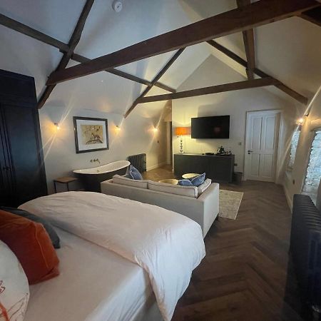 Bed and Breakfast The Hideaway Saint Brides Major Экстерьер фото