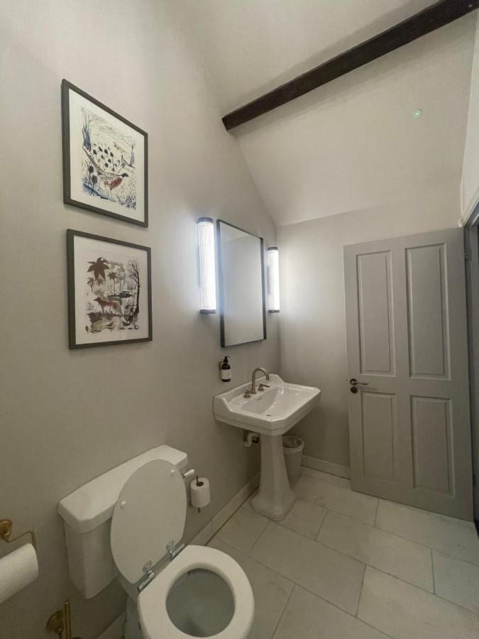 Bed and Breakfast The Hideaway Saint Brides Major Экстерьер фото